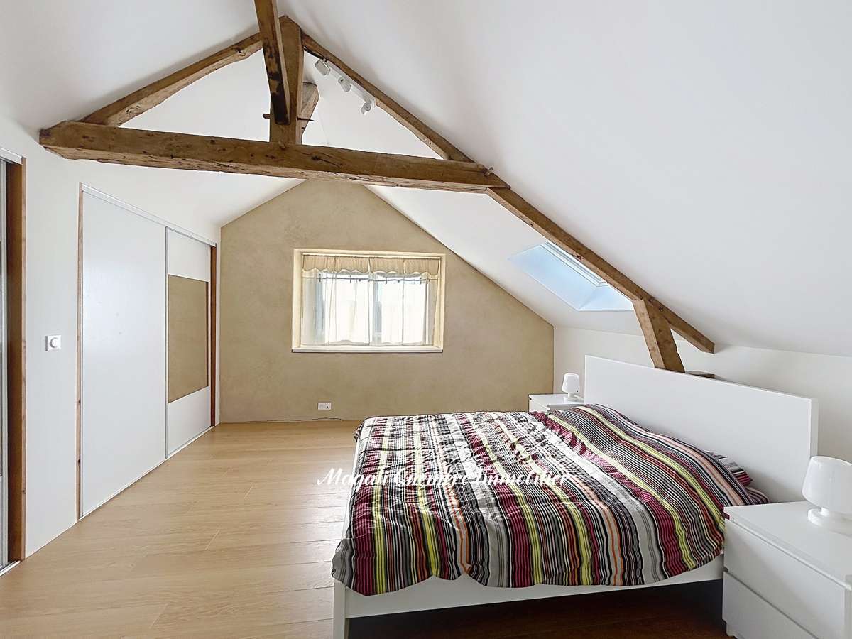 House Montfort-sur-Meu