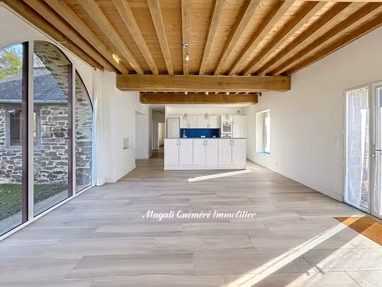 House Montfort-sur-Meu - 6 bedrooms - 350m²