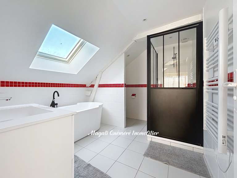 House Montfort-sur-Meu - 6 bedrooms - 350m²