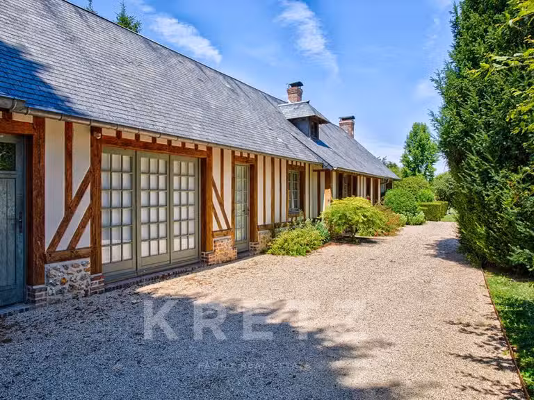 Manoir Montfort-sur-Risle - 8 chambres - 420m²