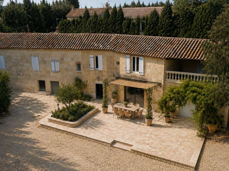 Maison Montfrin - 4 chambres - 306m²