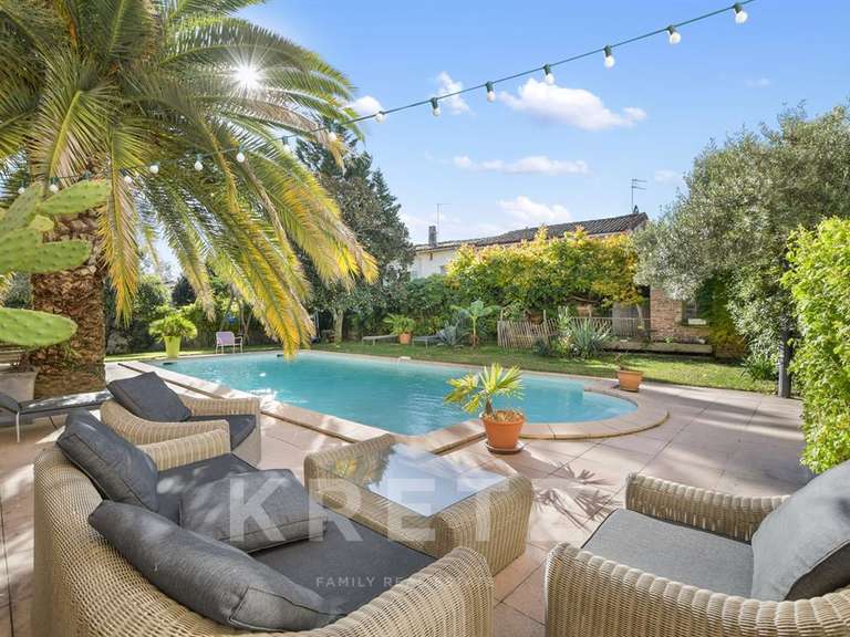 Maison Montgiscard - 12 chambres - 790m²