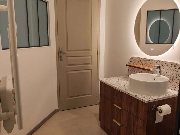 Maison Montguyon - 5 chambres - 262m²