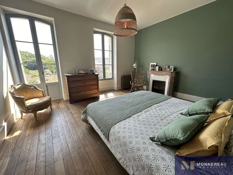 Maison Montguyon - 5 chambres - 262m²