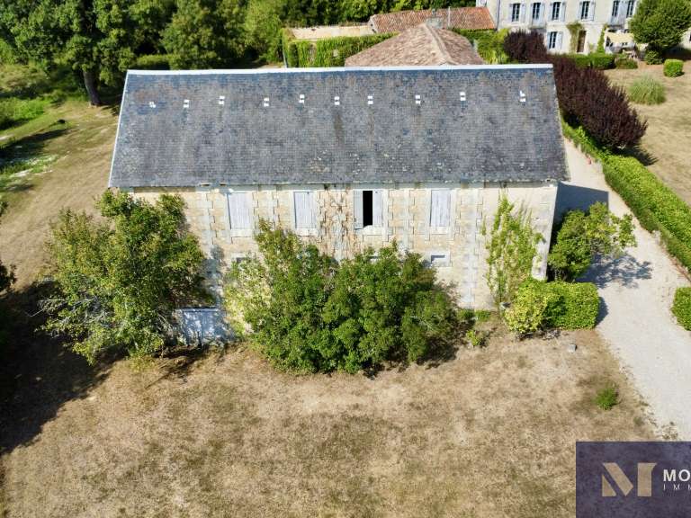 Maison Montguyon - 5 chambres - 262m²