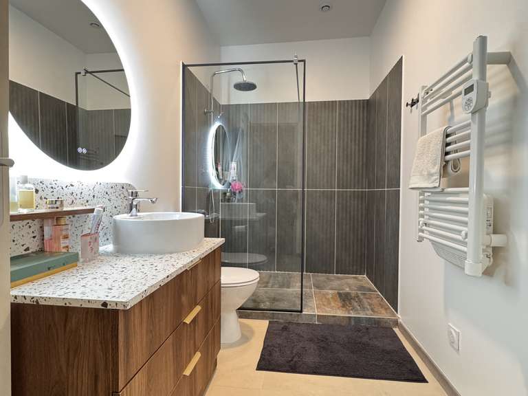 Maison Montguyon - 5 chambres - 262m²