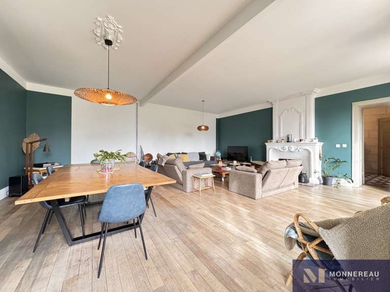 Maison Montguyon - 5 chambres - 262m²