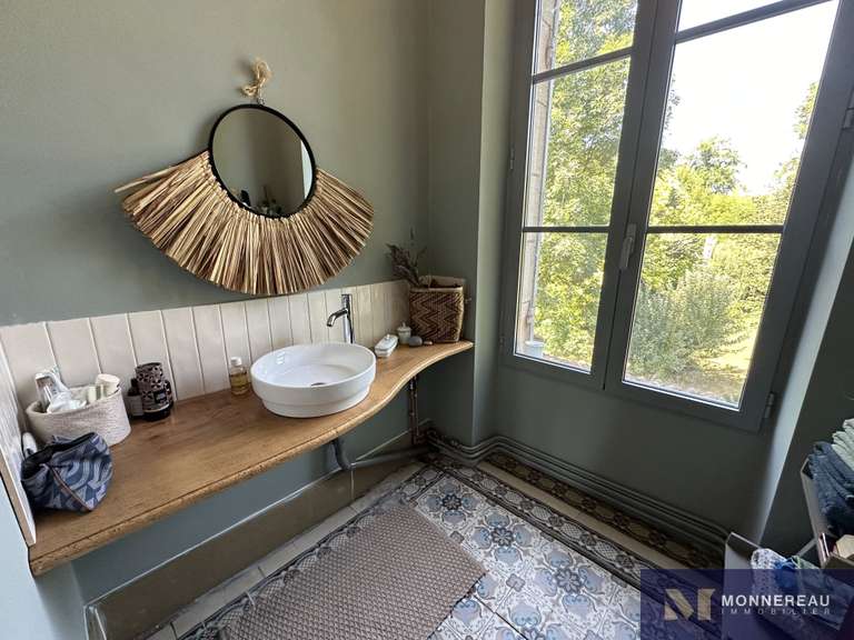 Maison Montguyon - 5 chambres - 262m²