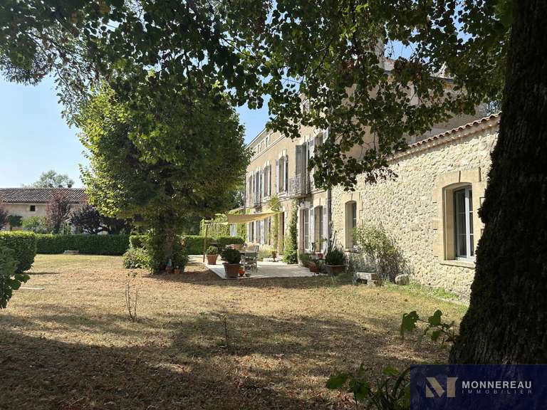 Maison Montguyon - 5 chambres - 262m²