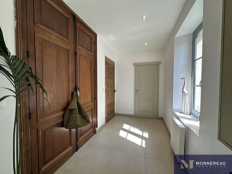 Maison Montguyon - 5 chambres - 262m²