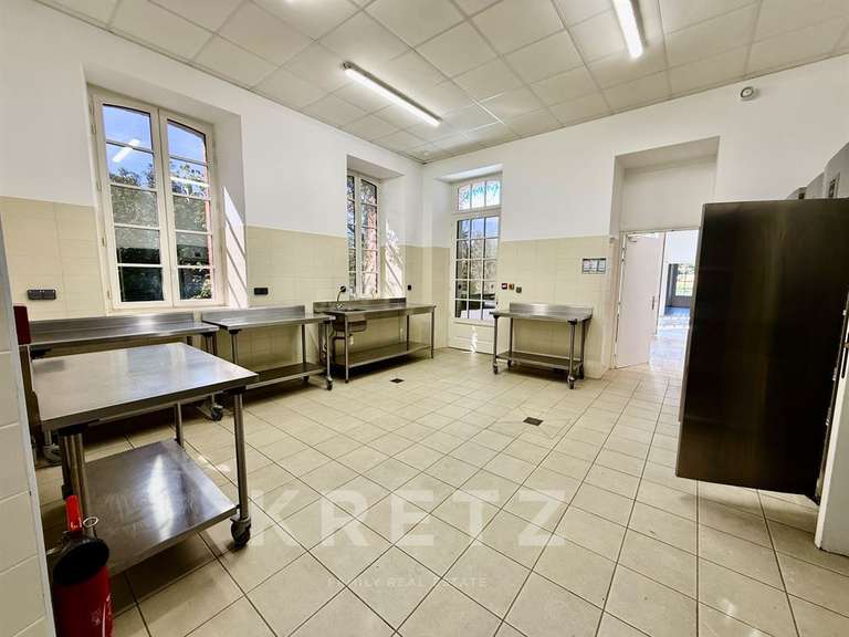 Château Monthuchon - 16 chambres - 911m²