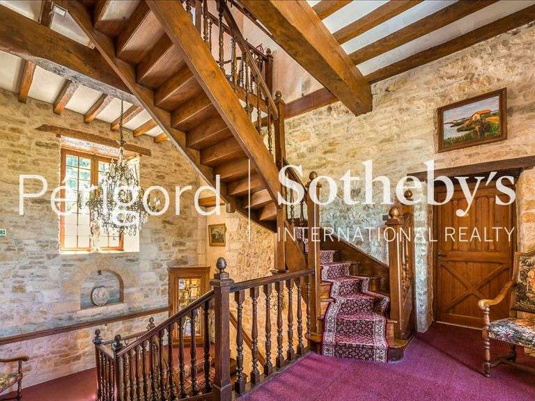 Castle Montignac - 3370m²