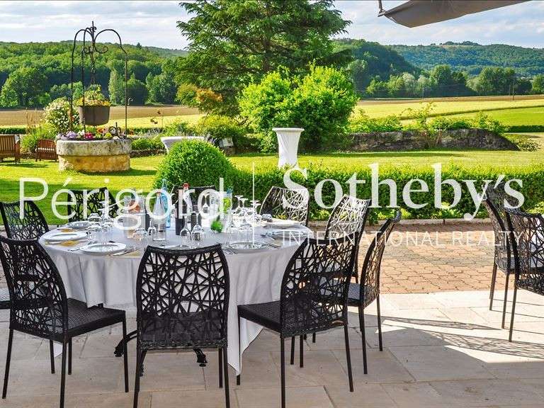 Castle Montignac - 3370m²