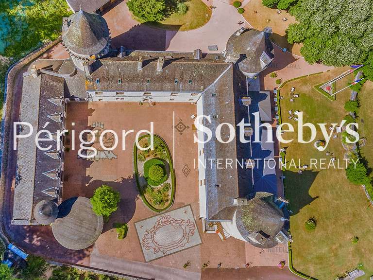 Château Montignac - 3370m²