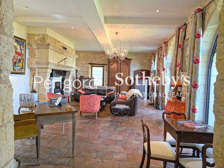 Château Montignac - 15 chambres - 532m²