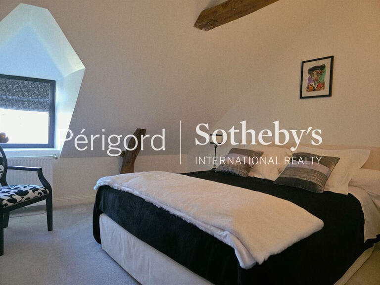 Castle Montignac - 15 bedrooms - 532m²