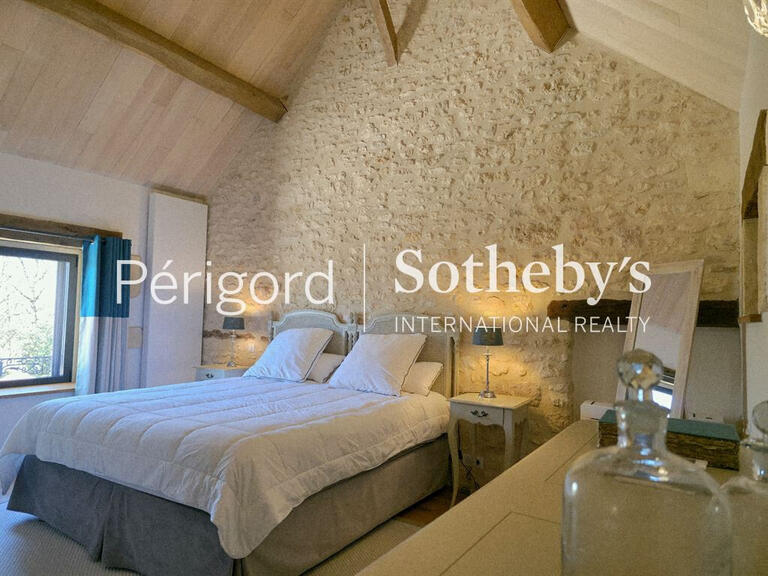 Castle Montignac - 15 bedrooms - 532m²