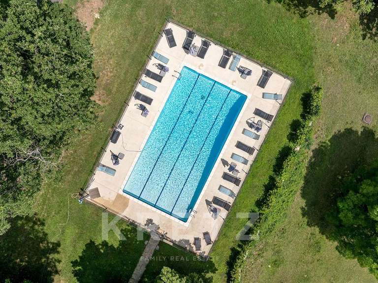 Château Montignac - 42 chambres - 2340m²