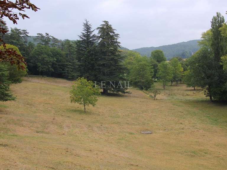 Château Montignac - 15 chambres - 1300m²