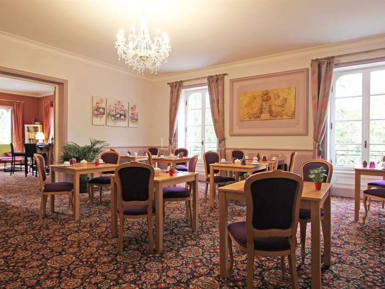 Château Montignac - 15 chambres - 1300m²