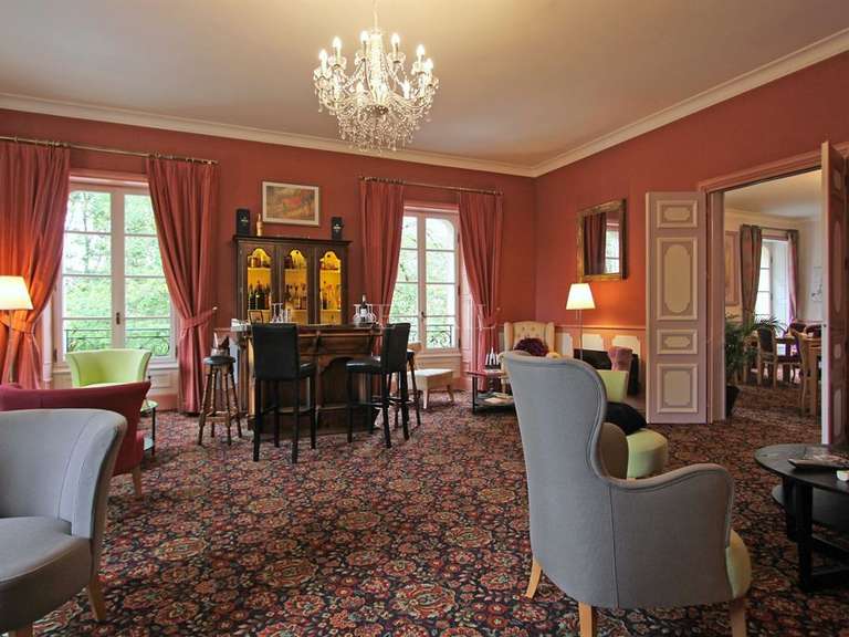 Château Montignac - 15 chambres - 1300m²