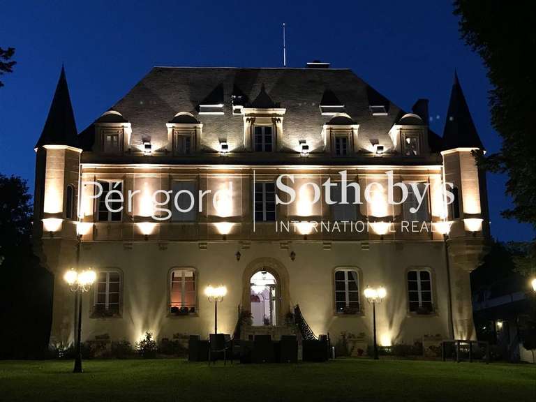 Château Montignac - 46 chambres - 2300m²