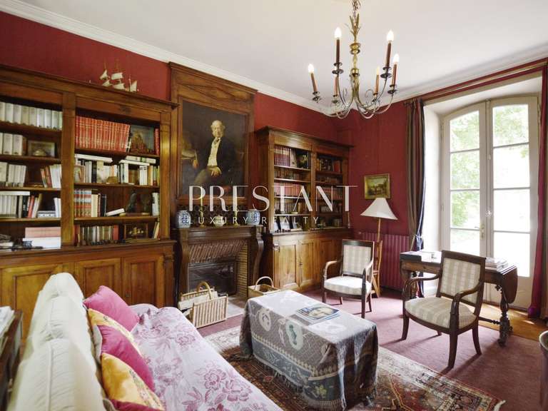 Propriété Montignac - 5 chambres - 450m²