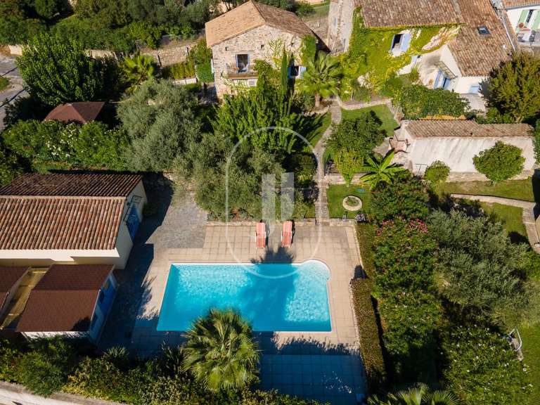 Maison Montignargues - 6 chambres - 210m²