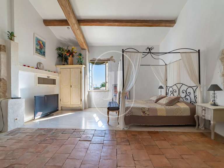 Maison Montignargues - 6 chambres - 210m²