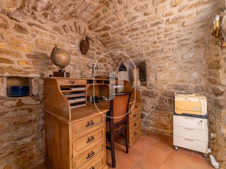 Maison Montignargues - 6 chambres - 210m²