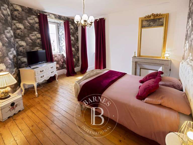 Château Montluçon - 11 chambres - 1390m²