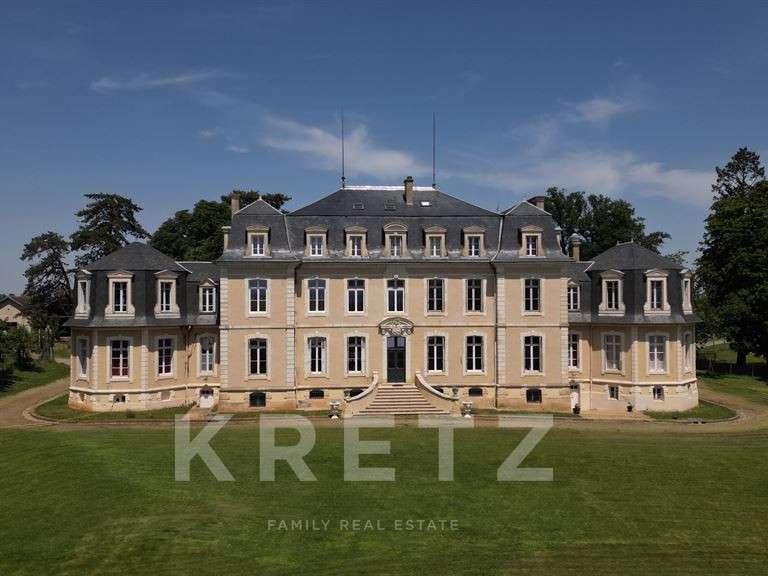 Château Montluçon - 24 chambres - 1390m²