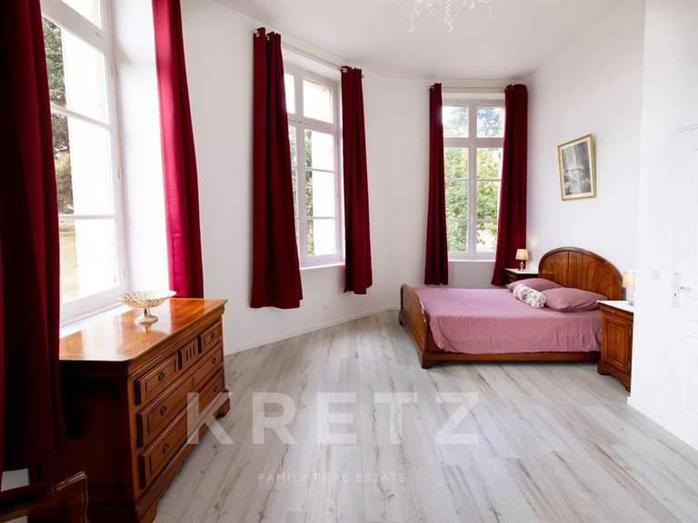 Château Montluçon - 24 chambres - 1390m²