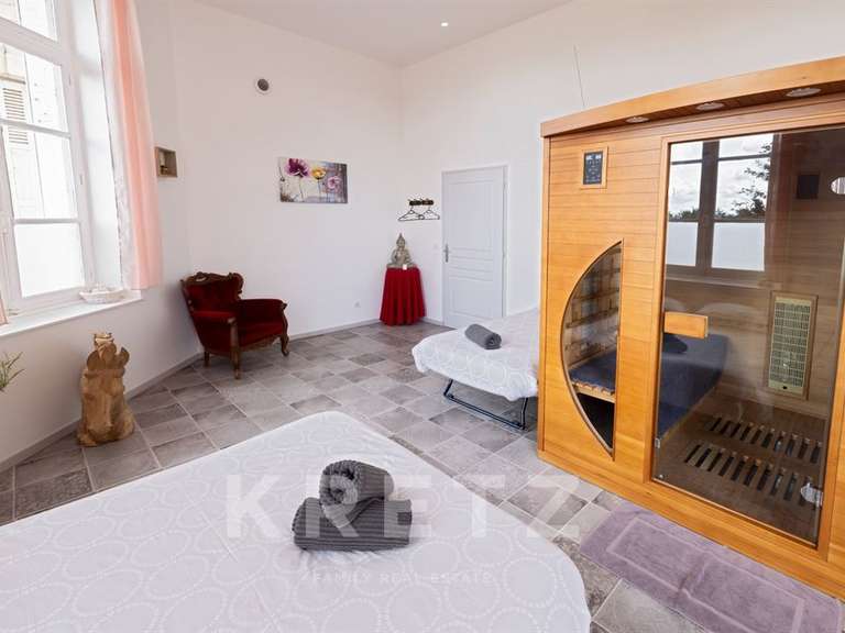 Château Montluçon - 24 chambres - 1390m²