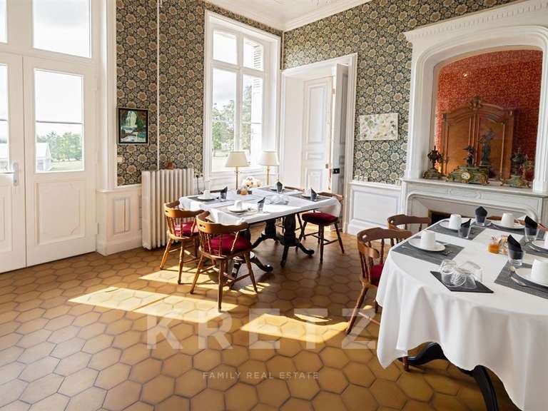 Château Montluçon - 24 chambres - 1390m²