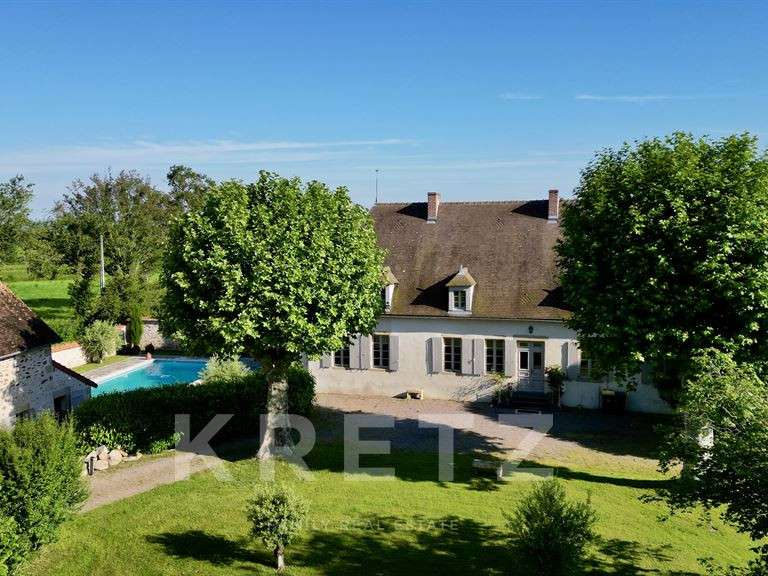Maison Montluçon - 7 chambres - 320m²
