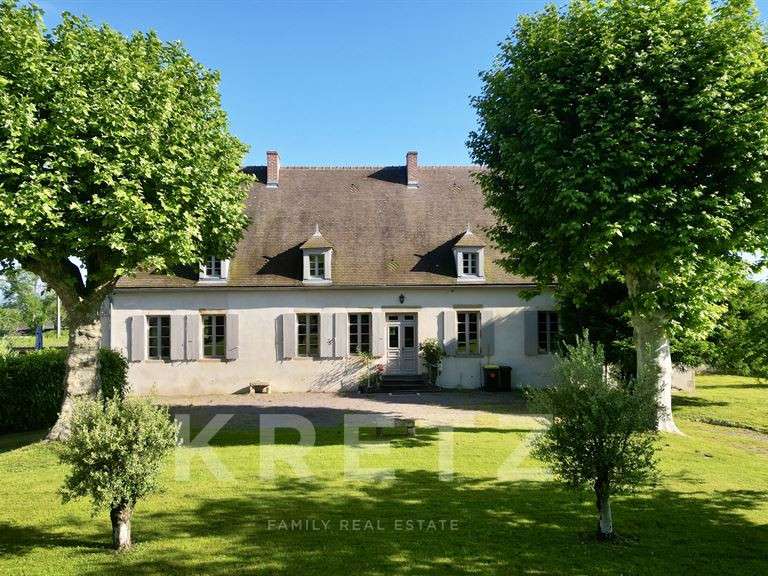 Maison Montluçon - 7 chambres - 320m²