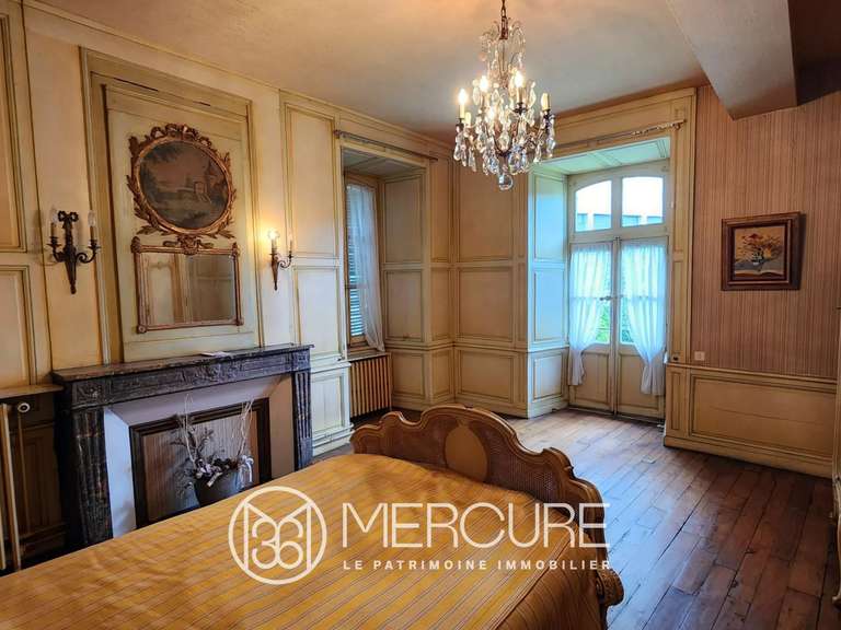 Maison Montluçon - 9 chambres - 558m²