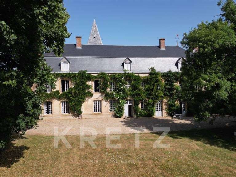 Manor Montluçon - 9 bedrooms - 575m²