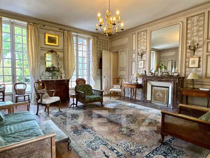Manor Montluçon - 9 bedrooms - 575m²