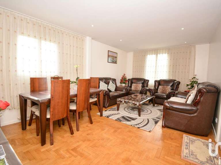 Montmagny Maison, villa et propriété à vendre BellesPierres