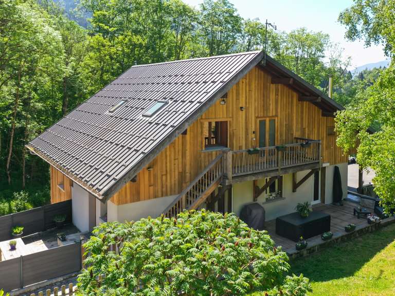 Maison Montmin - 6 chambres - 261m²