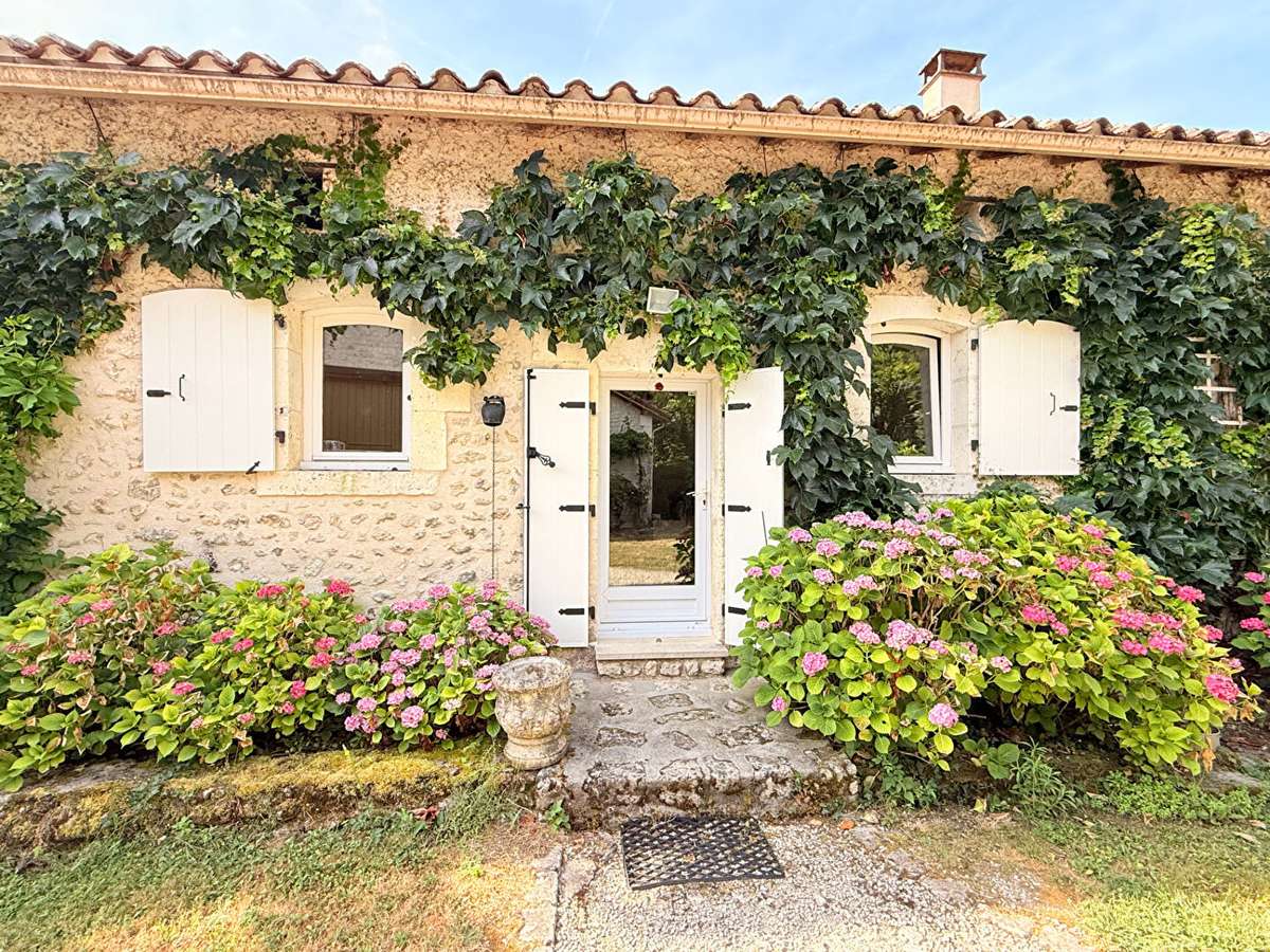 Maison Montmoreau