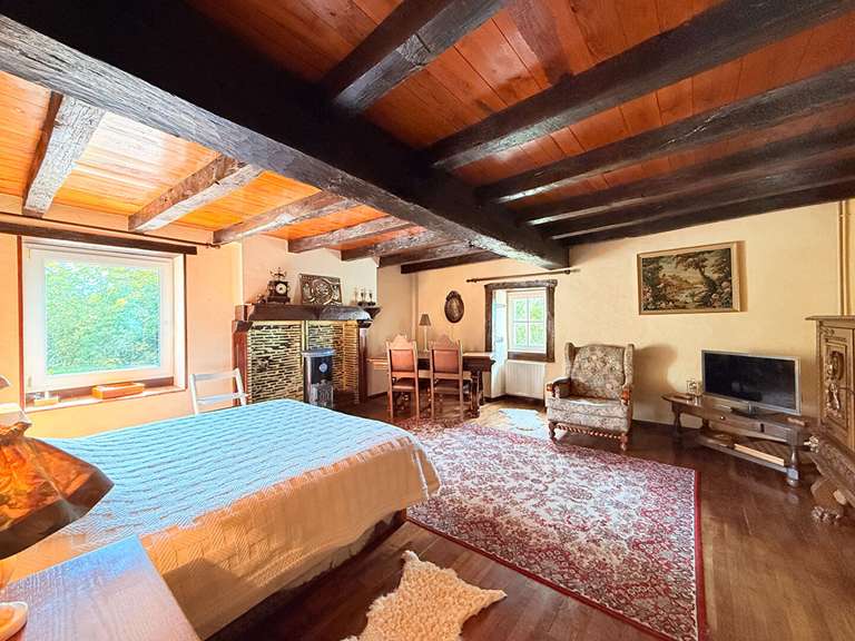 Maison Montmoreau - 4 chambres - 313m²