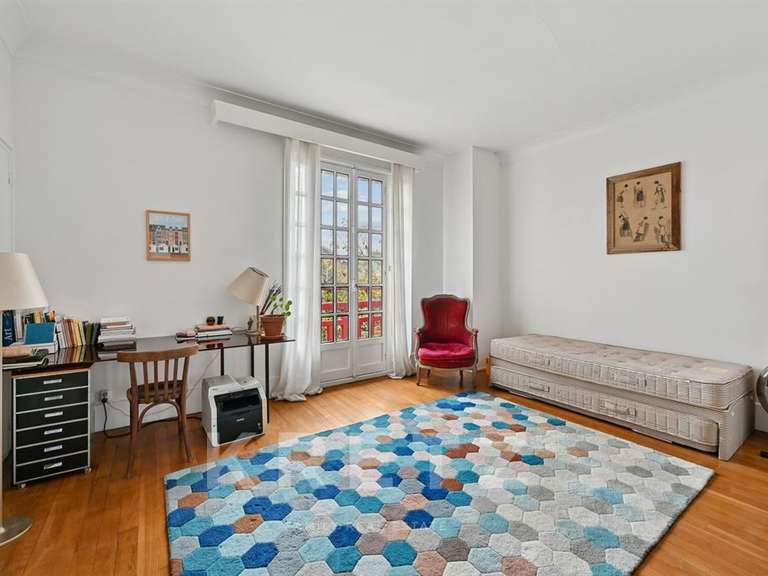 Maison Montmorency - 5 chambres - 214m²