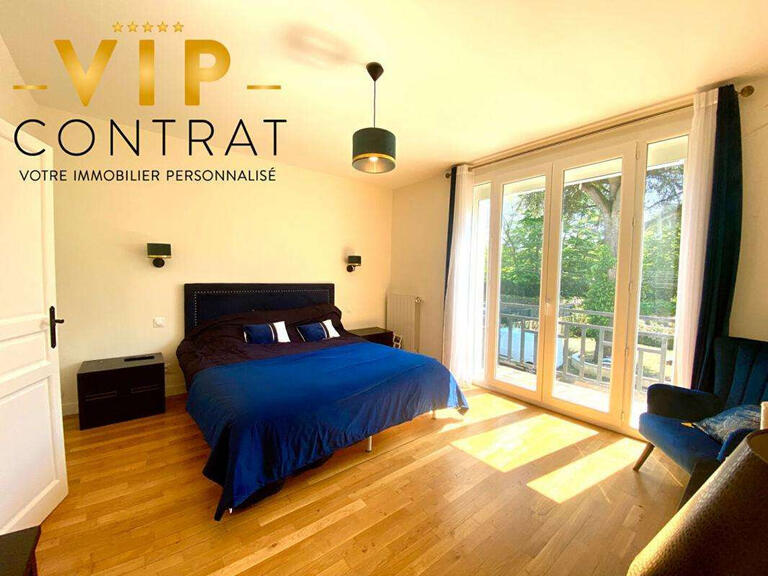 Property Montmorency - 6 bedrooms