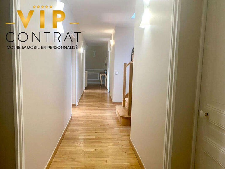 Property Montmorency - 6 bedrooms