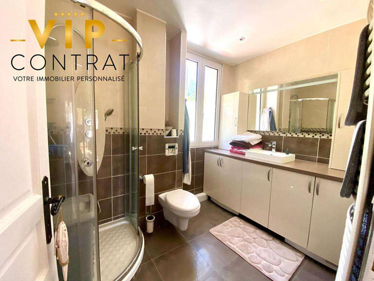 Property Montmorency - 6 bedrooms