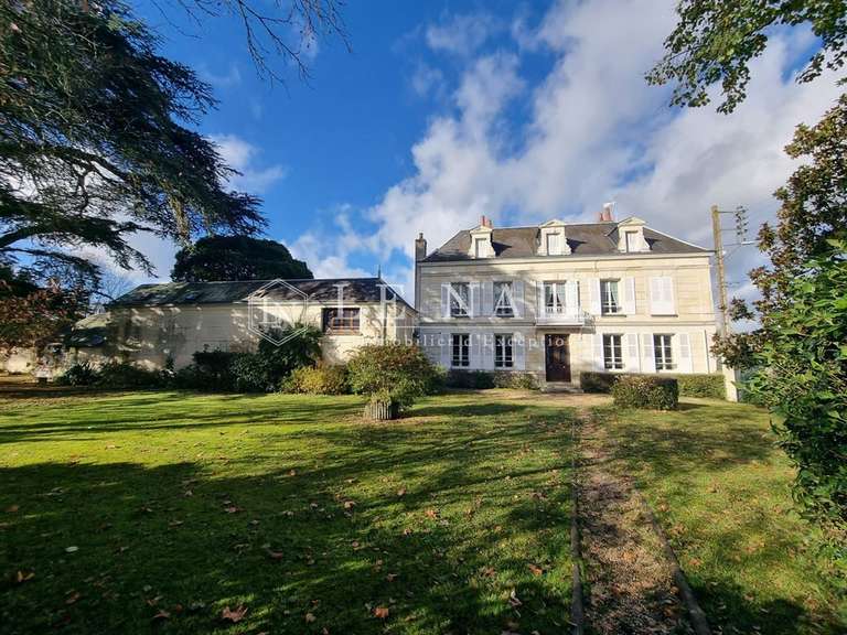 Maison Montoire-sur-le-Loir - 6 chambres - 222m²