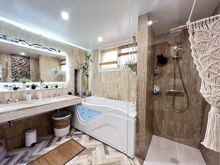 Maison Montolieu - 5 chambres - 182m²